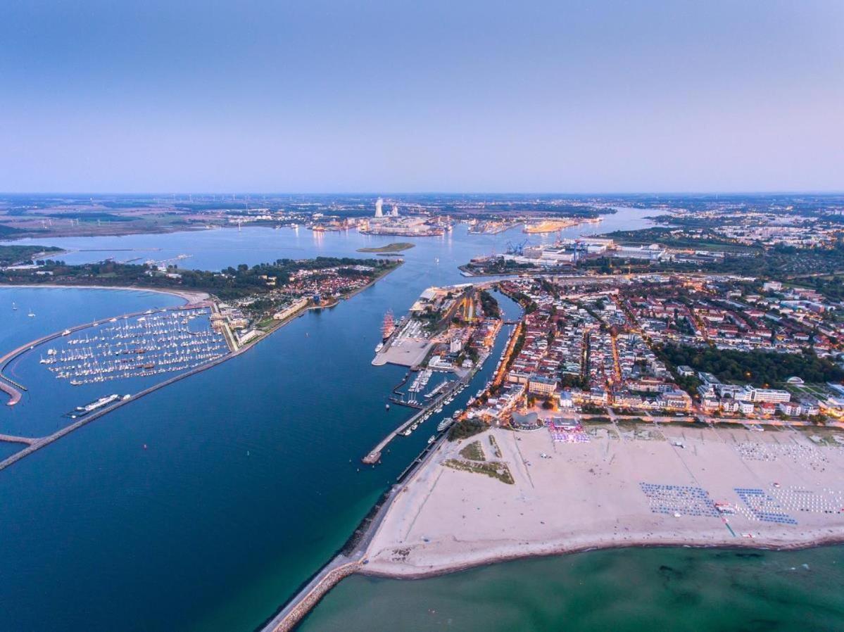 Lotsenhaus/Ostseewelle Rostock Kültér fotó